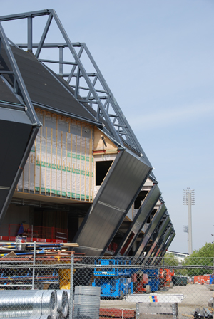 Swedbank stadion är redan för liten.